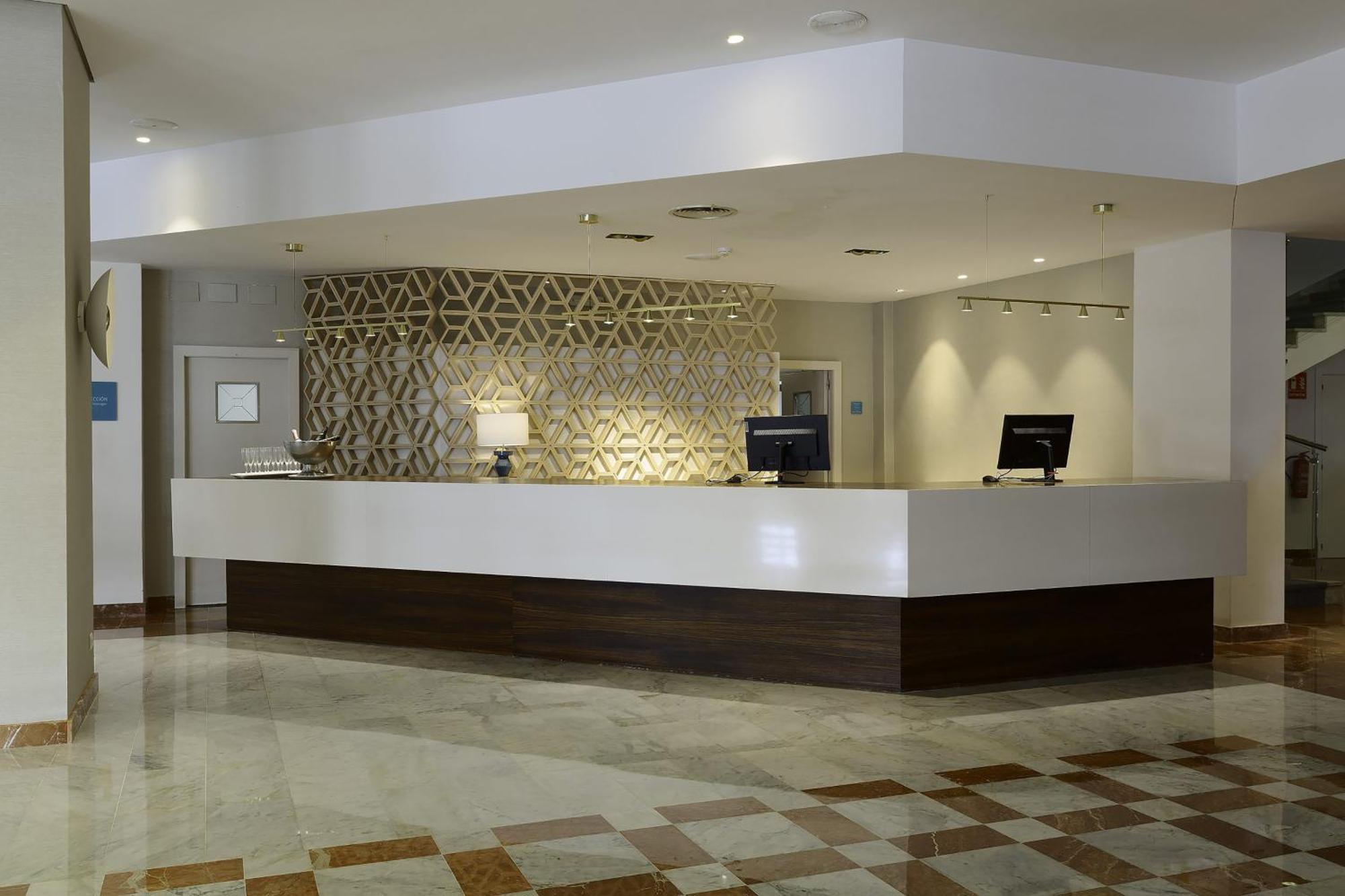 PortBlue Hotel San Luis S'Algar Eksteriør billede